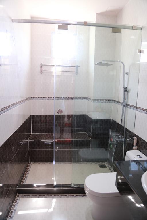 Ban Mai Hotel 66 Phan Thiết Buitenkant foto