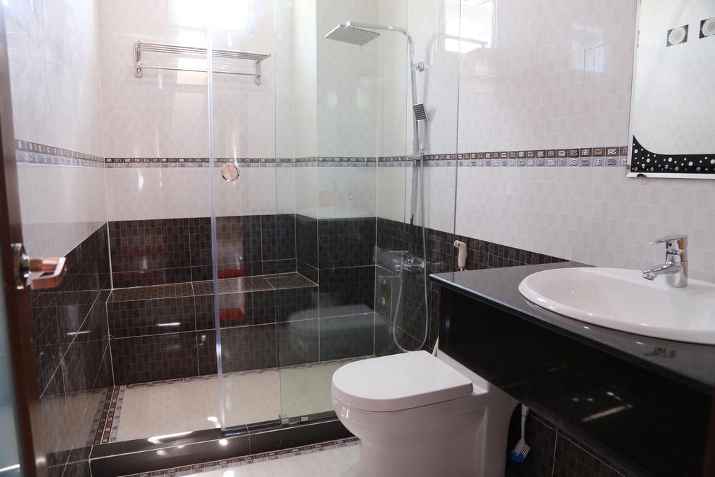 Ban Mai Hotel 66 Phan Thiết Buitenkant foto