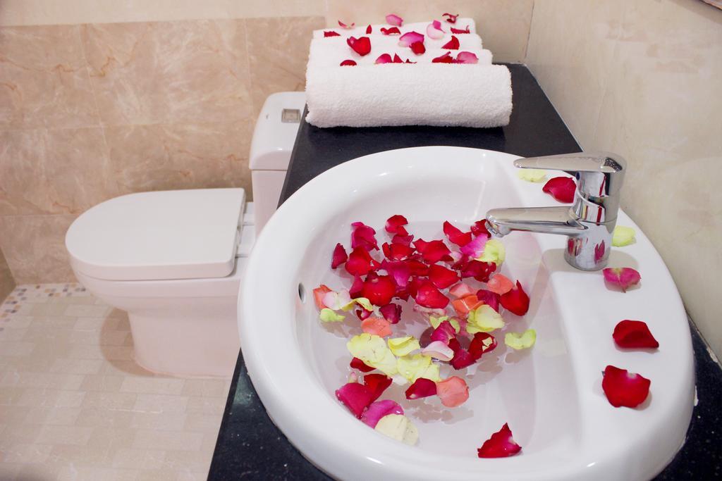 Ban Mai Hotel 66 Phan Thiết Buitenkant foto