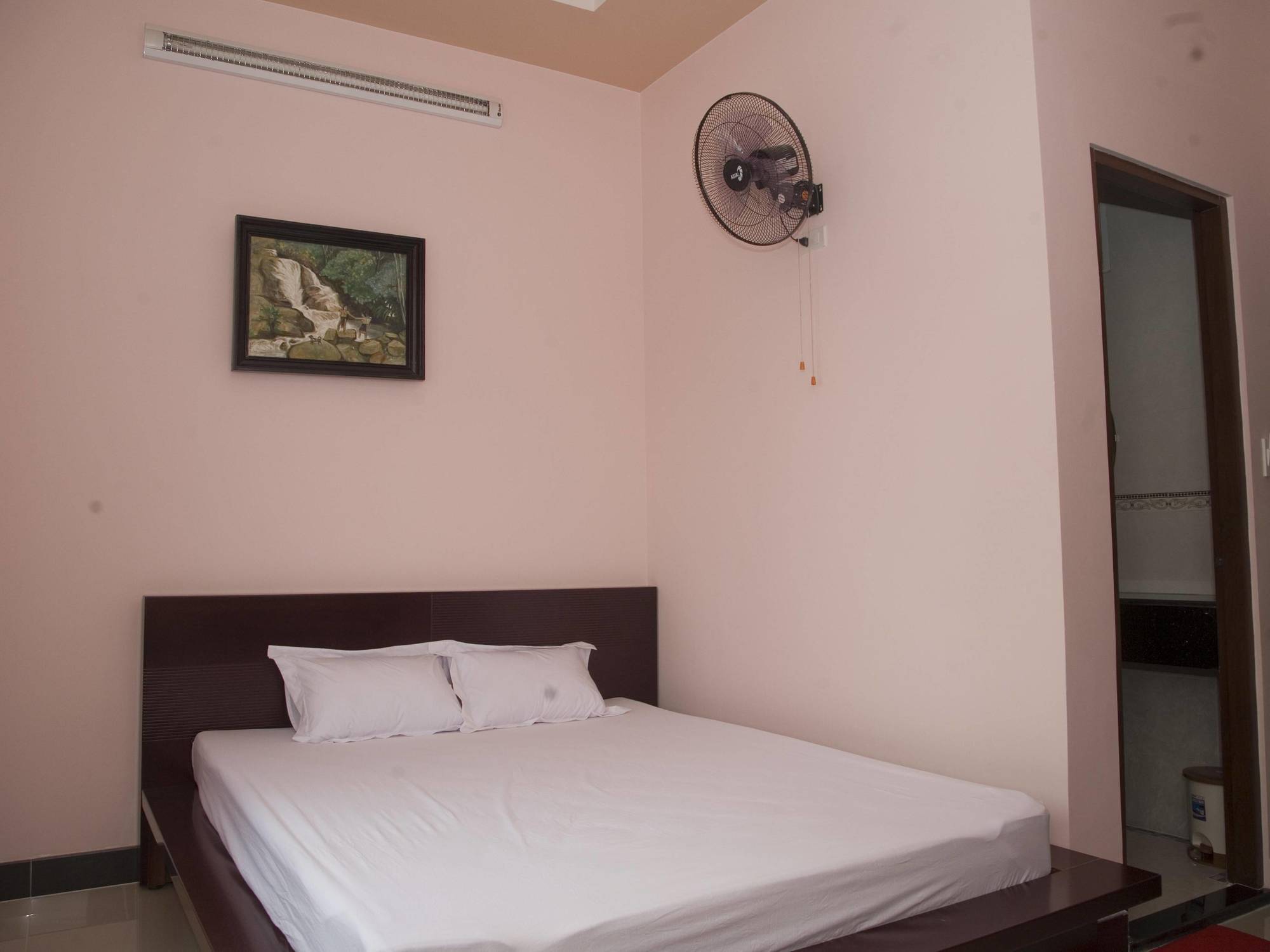 Ban Mai Hotel 66 Phan Thiết Buitenkant foto