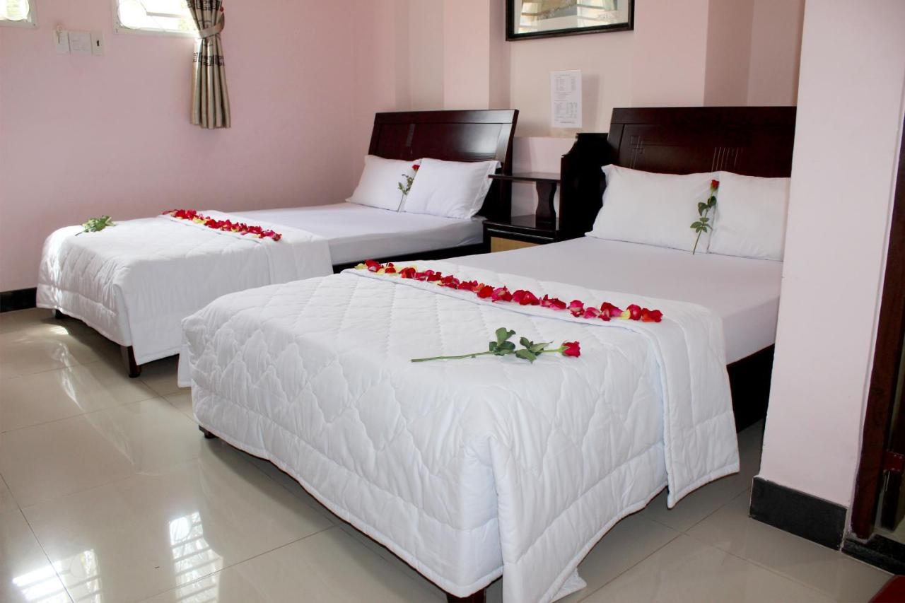 Ban Mai Hotel 66 Phan Thiết Buitenkant foto